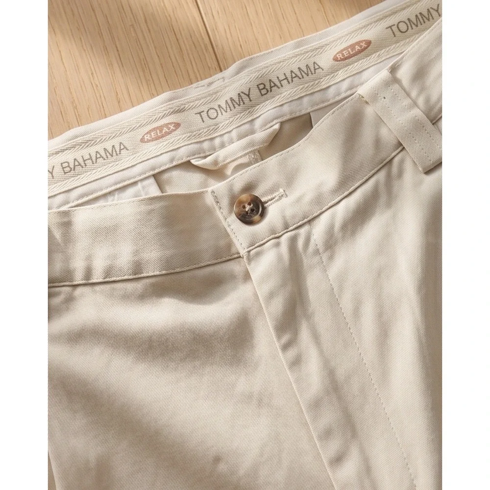 Tommy‎ Bahama Relax Mens 36 Pleated 100% Silk Shorts Cream Khaki Casual Tropical